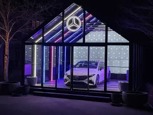 Mercedes Showroom